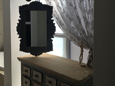 Visual Arts Interior - Elaine's House